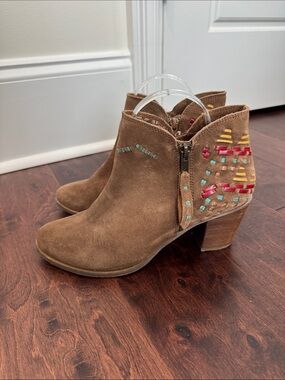 Naughty Monkey Western Women’s Suede Leather Boots Ankle Booties, size 8.5